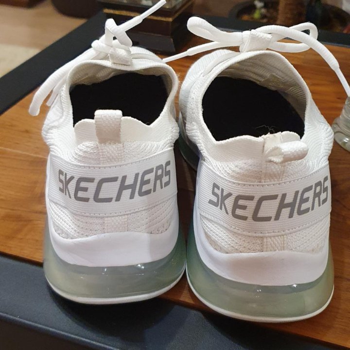 Кроссовки мужские Skechers