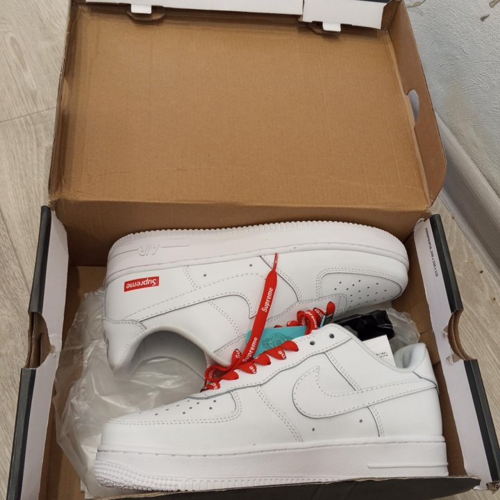 Кроссовки Supreme x Nike Air Force 1 Low 'Box Logo