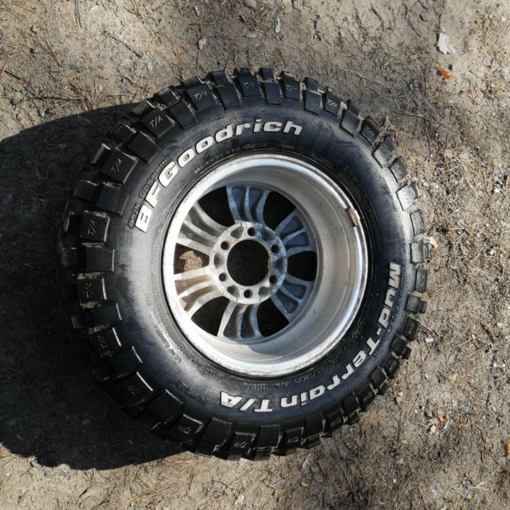 Bfgoodrich Mud-Terrain T/A 265/75 R16