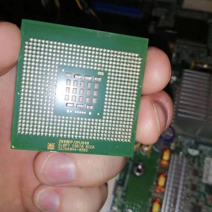 Intel Server Board SE7525RP2 CPU xeon 2.8 8Gb