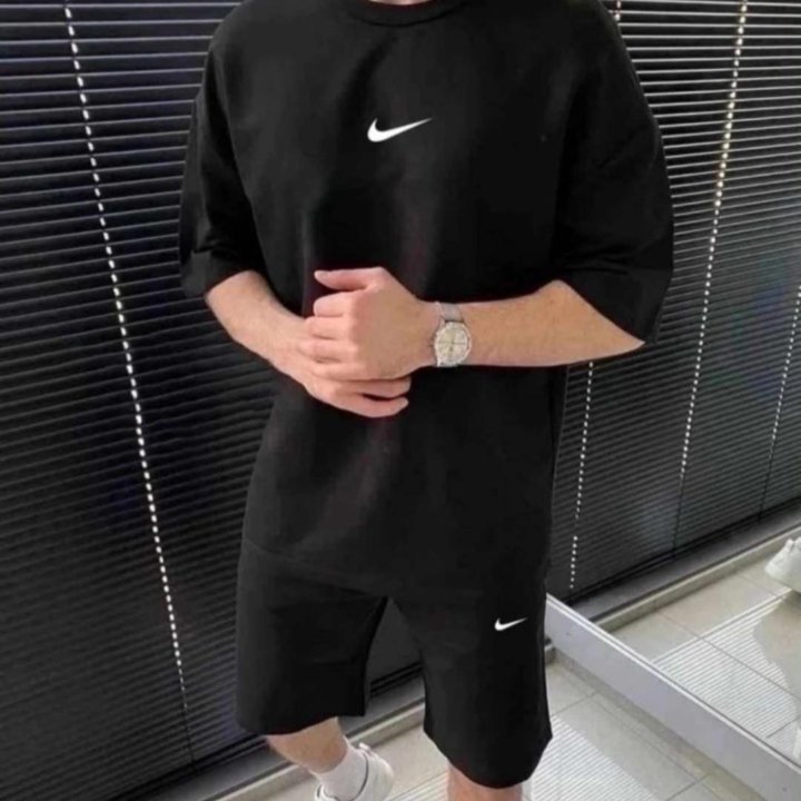 Спортивный костюм Nike