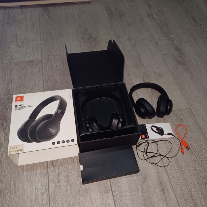 Наушники блютуз. JBL E500BT оригинал.