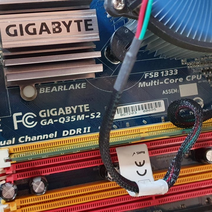 Материнская плата комплект Gigabyte GA-Q35M-S2