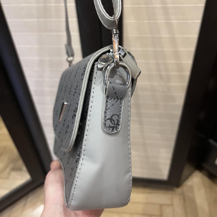 Сумка GUESS кроссбоди