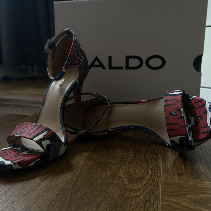 Летние босоножки Aldo