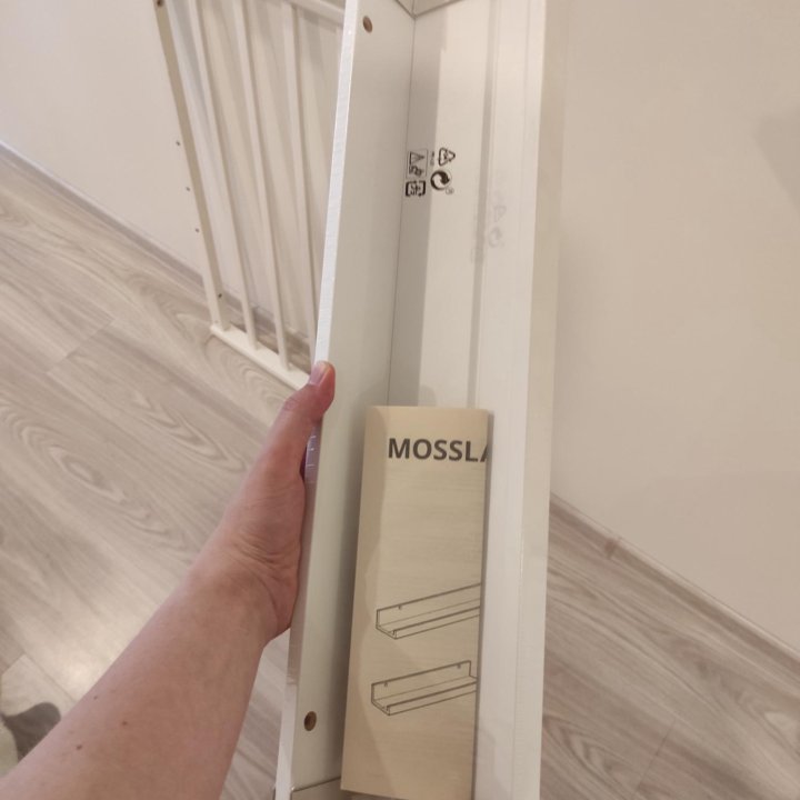 Полка IKEA mosslanda мосслэнда