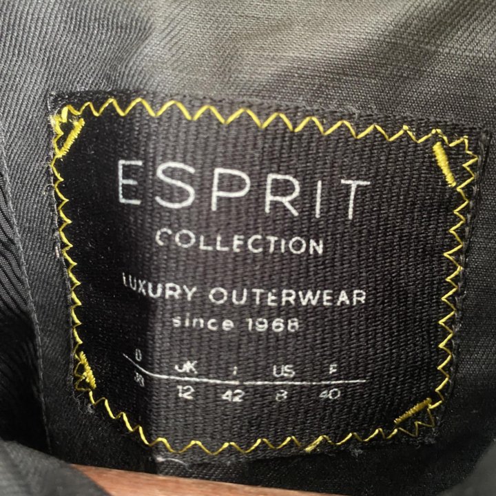 Куртка Trussardi и Esprit