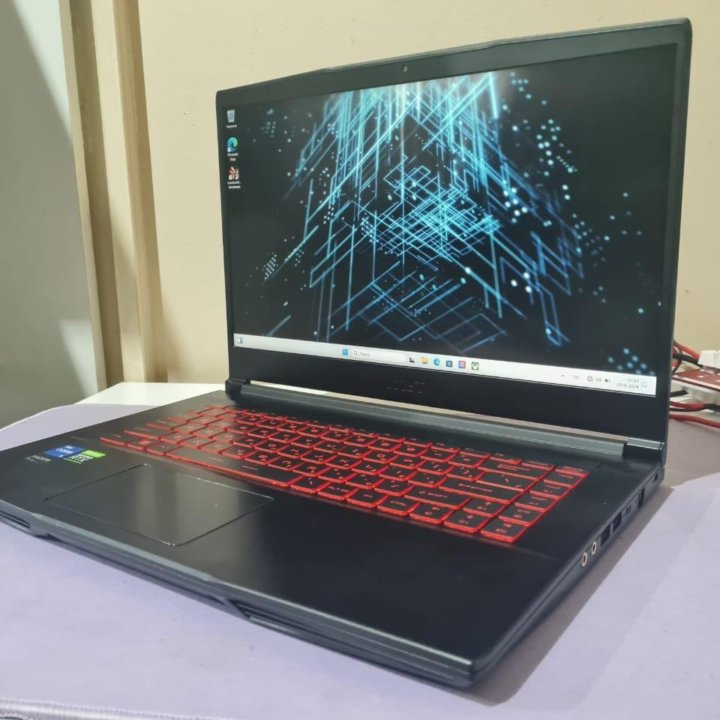 Ноутбук MSI I5-11400H/ 16 GB DDR4/ RTX 3050