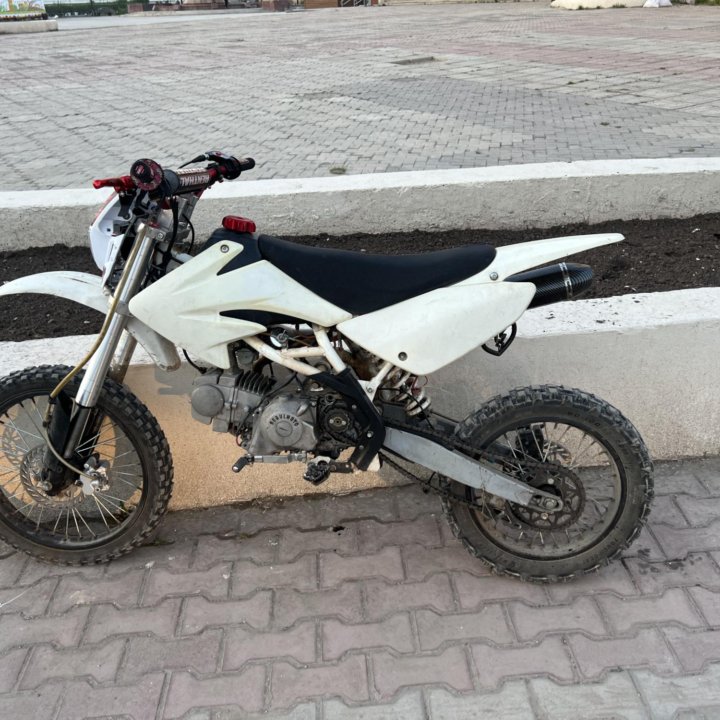 RegulMoto seven 125cc