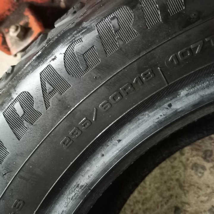 235/60R18 Goodyear UltraGrip Ice Arctic SUV (7633)