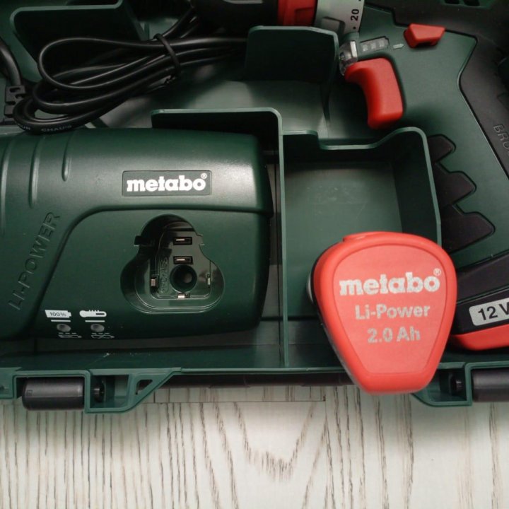 Дрель шуруповерт аккумуляторный Metabo Powermaxx B