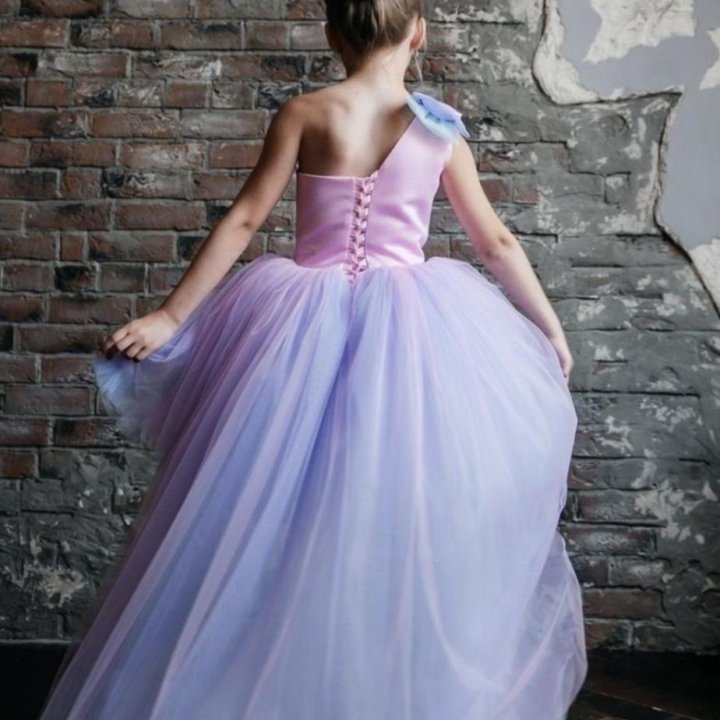 Шикарное платье