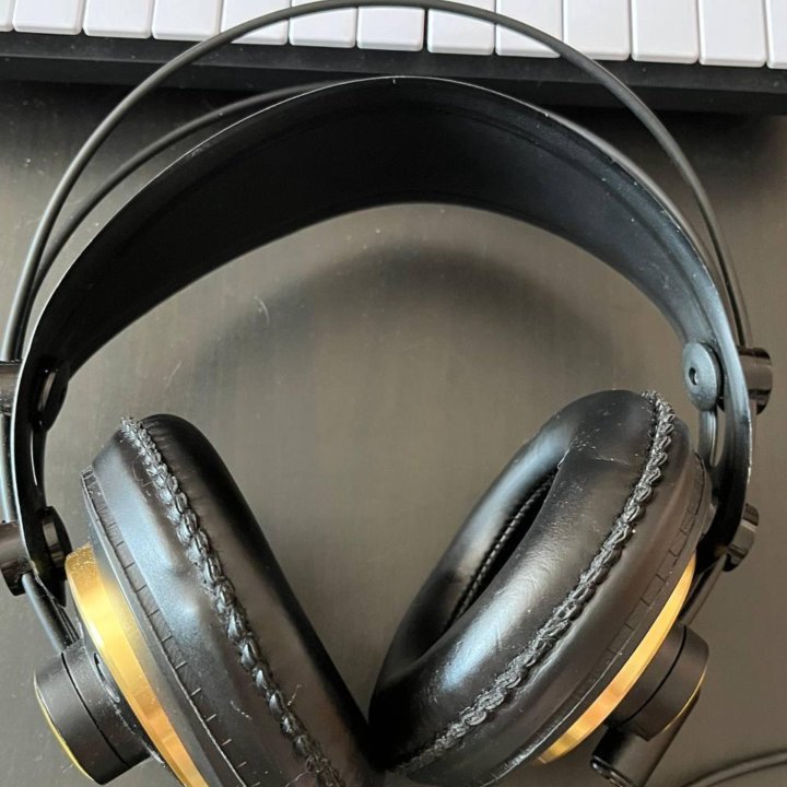 AKG K240 studio черные