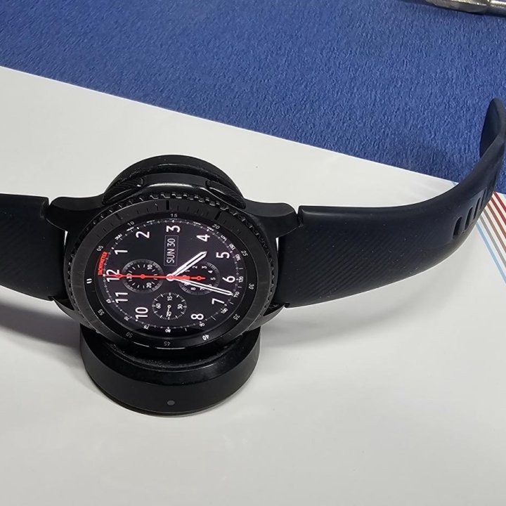 Умные часы Samsung GEAR S3 Frontier