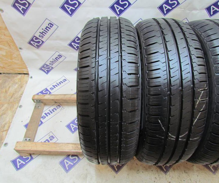 Hankook Vantra LT RA18 215/60 R16C 96R