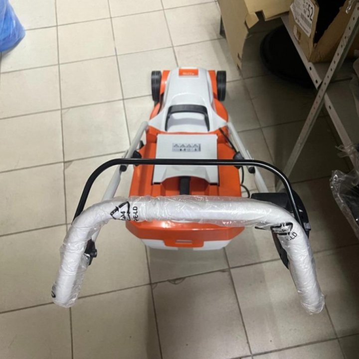 Газонокосилка stihl