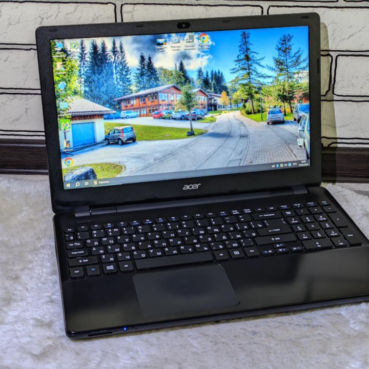 Acer / i3-4030U / 10GB / SSD+HDD