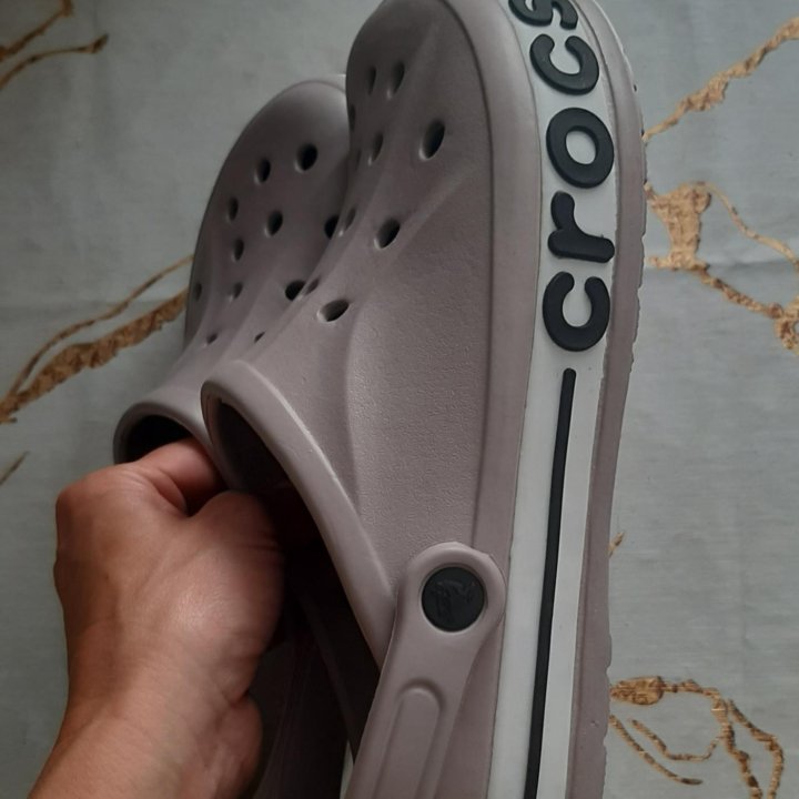 Crocs