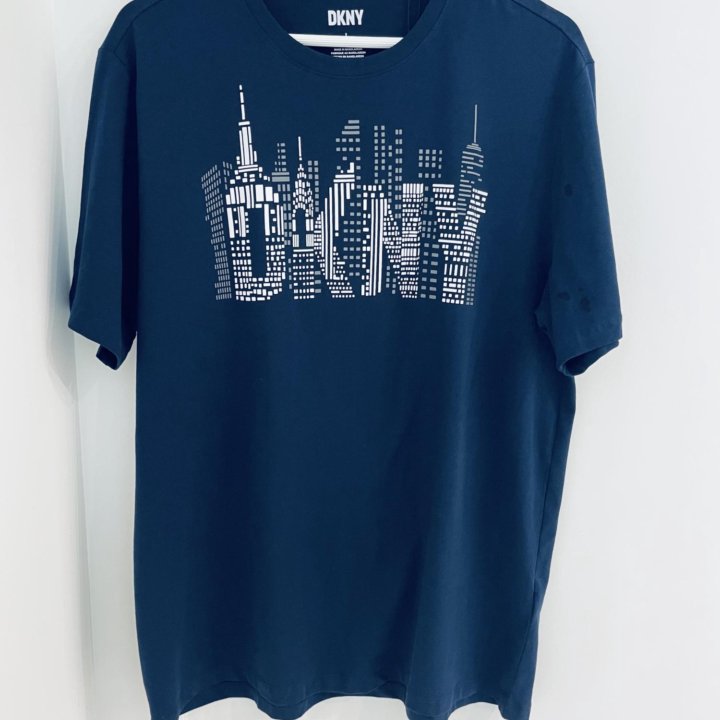 Футболка DKNY ( новая ,оригинал)