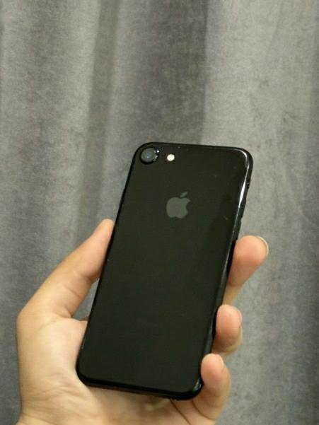 Apple IPhone 7 32 gb