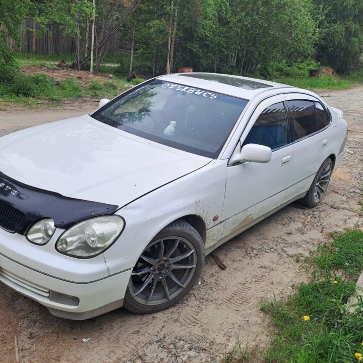 Toyota Aristo, 1998