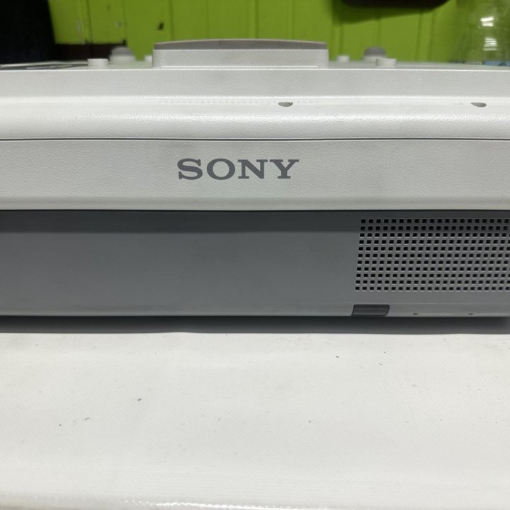 Проектор Sony VPL-SW630