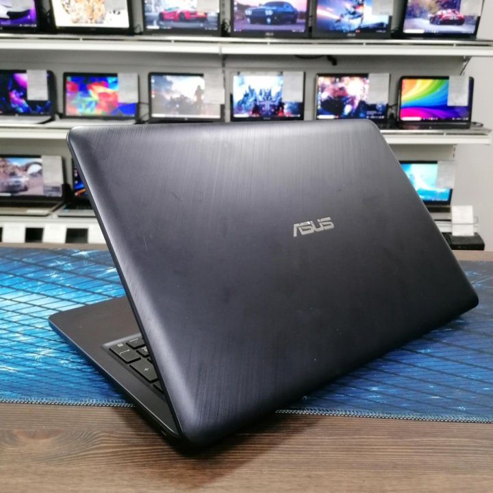 Ноутбук ASUS резвый (1373 Н2)