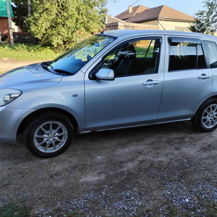 Mazda Demio, 2005