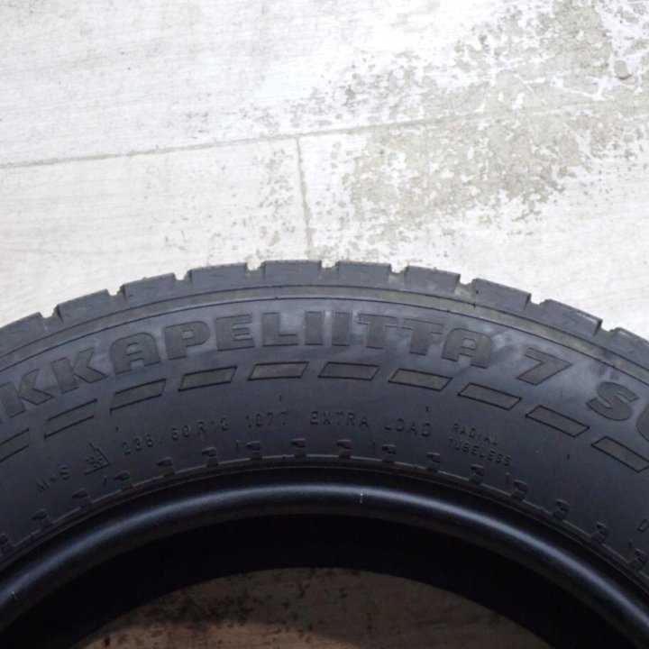 Nokian Tyres Hakkapeliitta 7 SUV 235/60 R18 107T