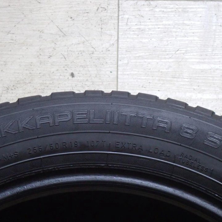 Nokian Tyres Hakkapeliitta 8 SUV 255/50 R19 107T