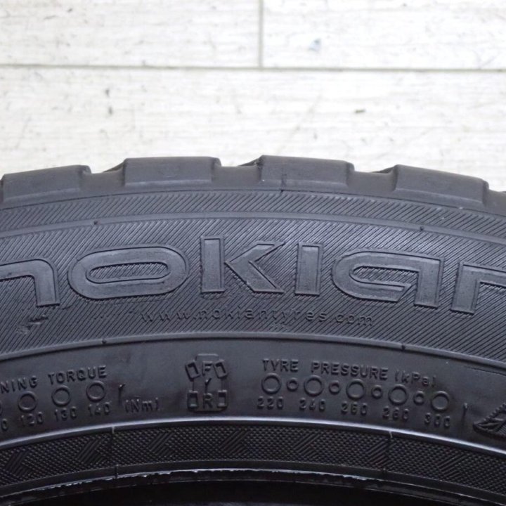 Nokian Tyres Hakkapeliitta 8 SUV 255/50 R19 107T