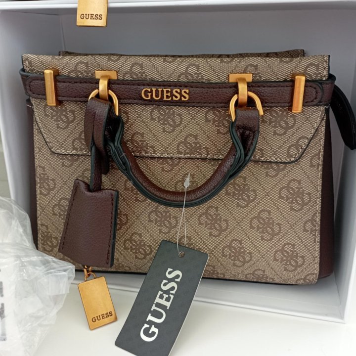 Сумки Guess