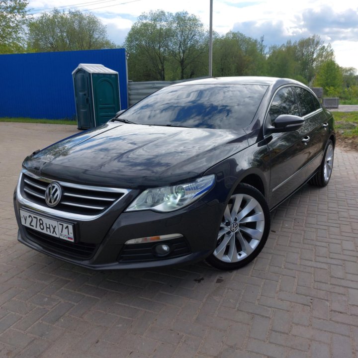 Volkswagen Passat CC, 2011