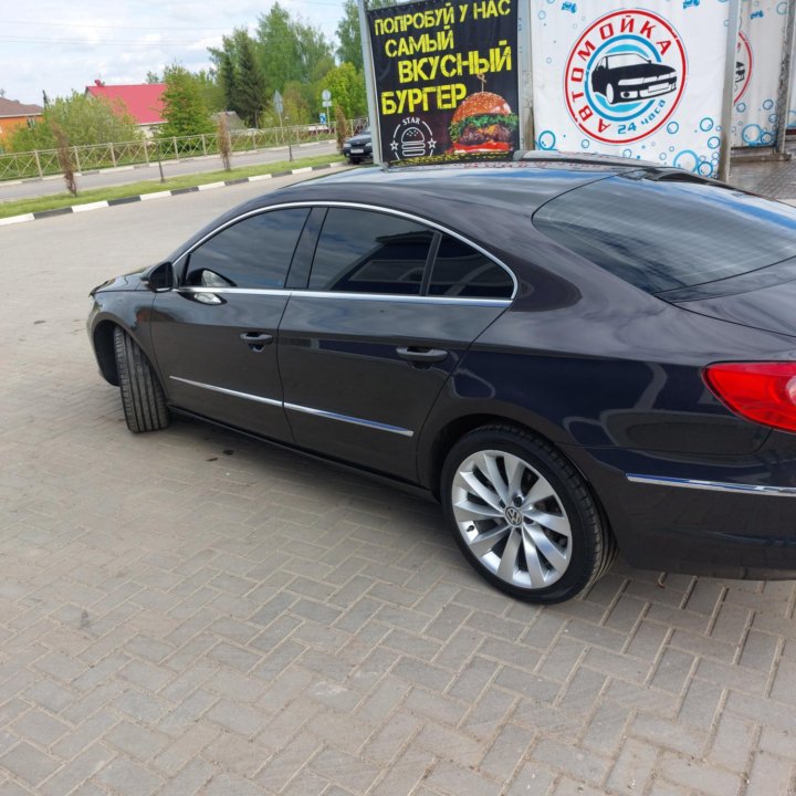 Volkswagen Passat CC, 2011