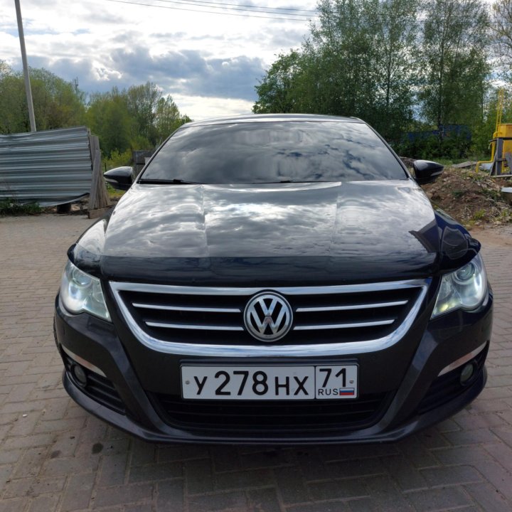 Volkswagen Passat CC, 2011