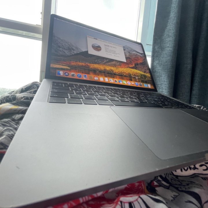 Apple MacBook Pro 13 2018