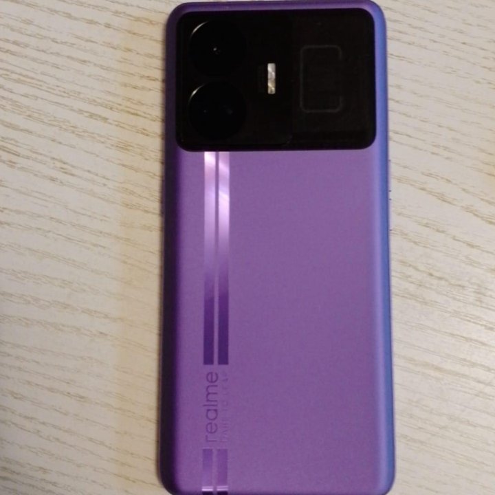 Realme GT3