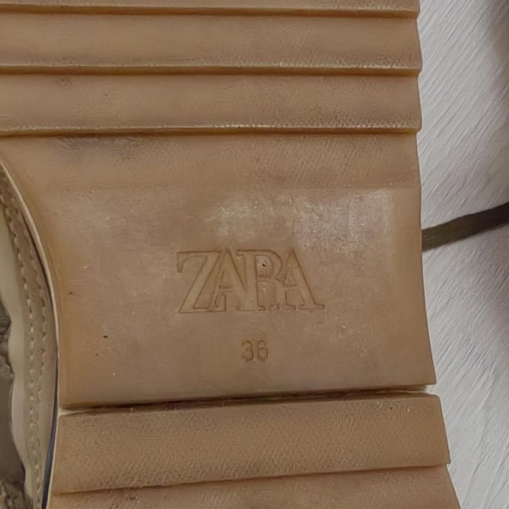 Кроссовки женские Zara