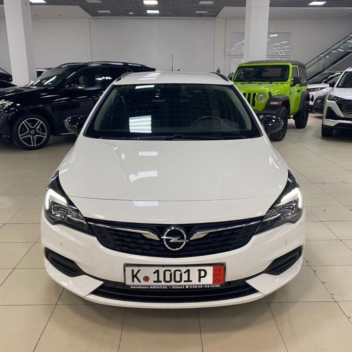 Opel Astra, 2021