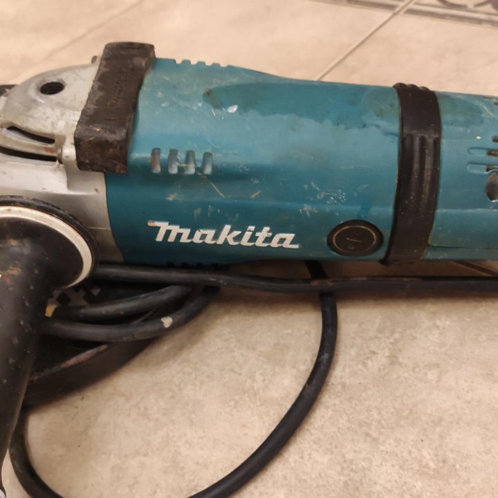 УШМ Makita GA 9030 S