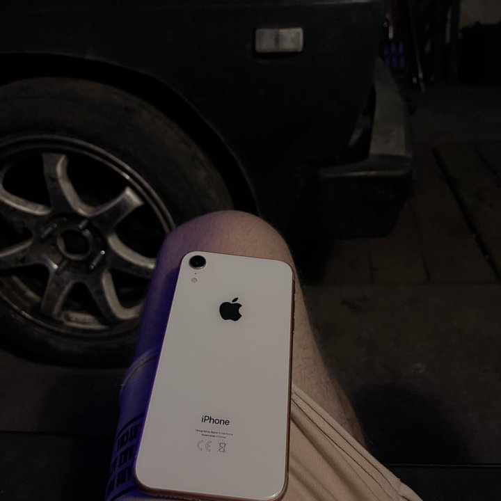 iPhone XR 128гб