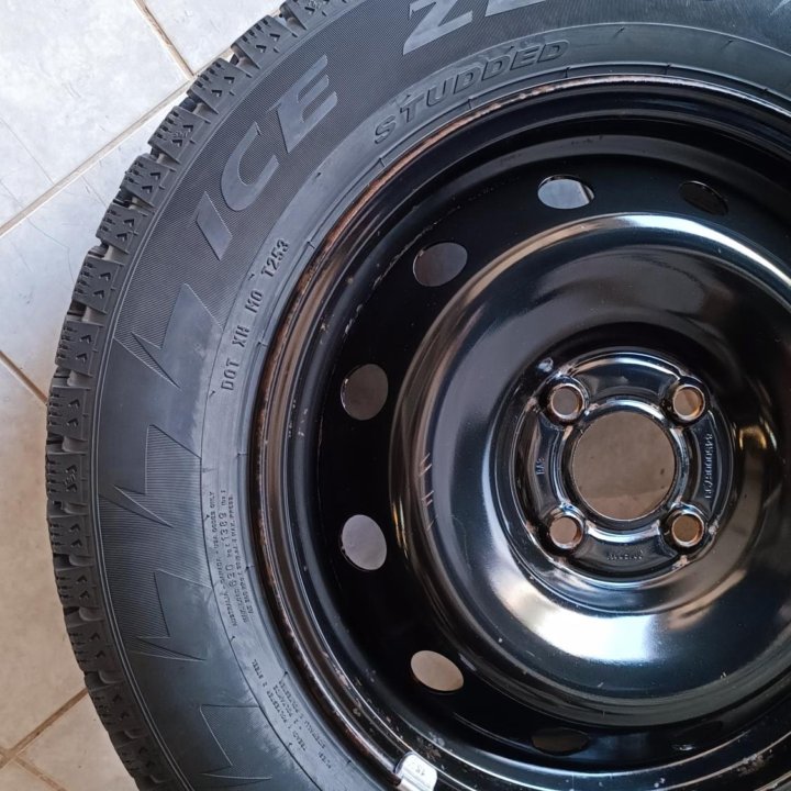 Зимняя резина в сборе pirelli ice zero 185/65 r15