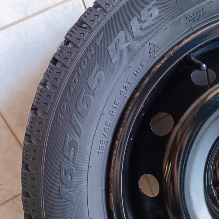 Зимняя резина в сборе pirelli ice zero 185/65 r15