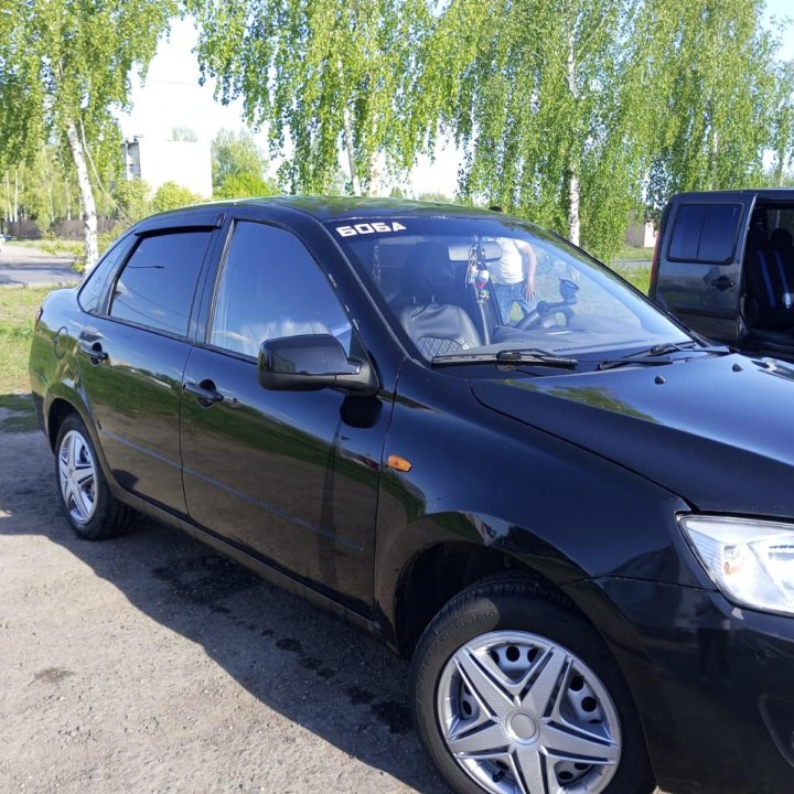 ВАЗ (Lada) Granta, 2014