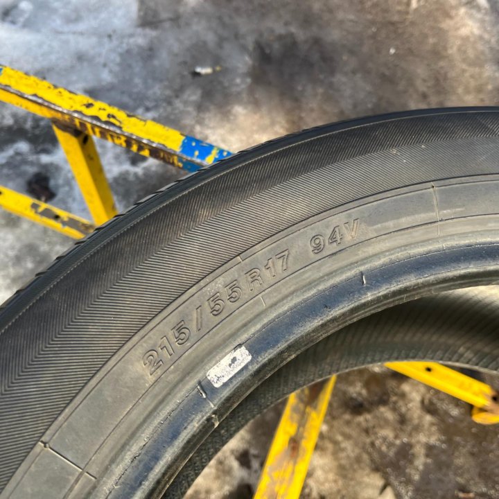 2 шт Лето Yokohama Bluearth E70BZ 215/55 R17 94V