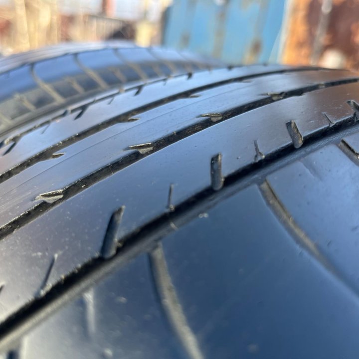 2 шт Лето Yokohama Bluearth E70BZ 215/55 R17 94V