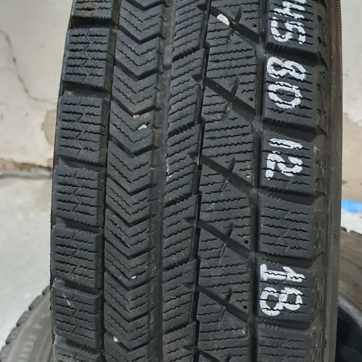 145/80/12 Bridgestone VRX (2018 год).