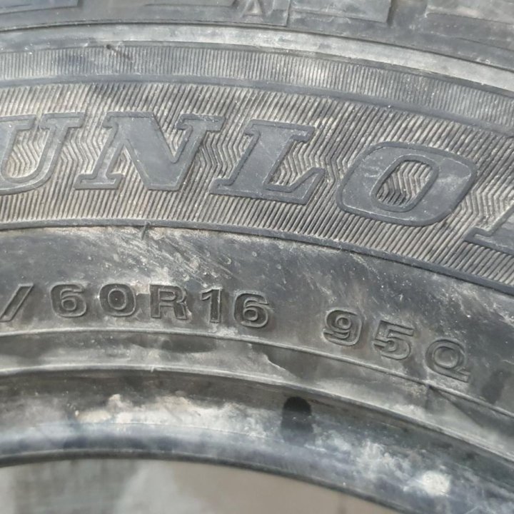 215/60/16 Dunlop WinterMaxx (2018 год).