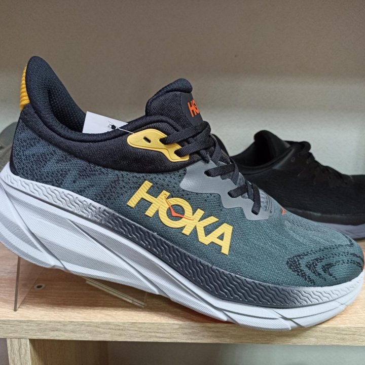 Кроссовки беговые Hoka One One