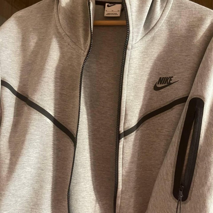 nike tech fleece